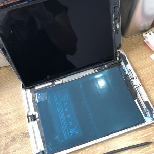 iPad6バッテリー交換