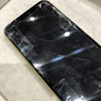 iPhone11　画面割れ　修理