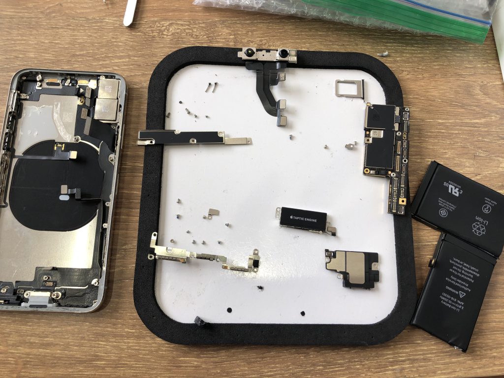 iPhoneXドックコネクタ修理 iPhone(アイフォン)修理のオリスマ高槻富田店